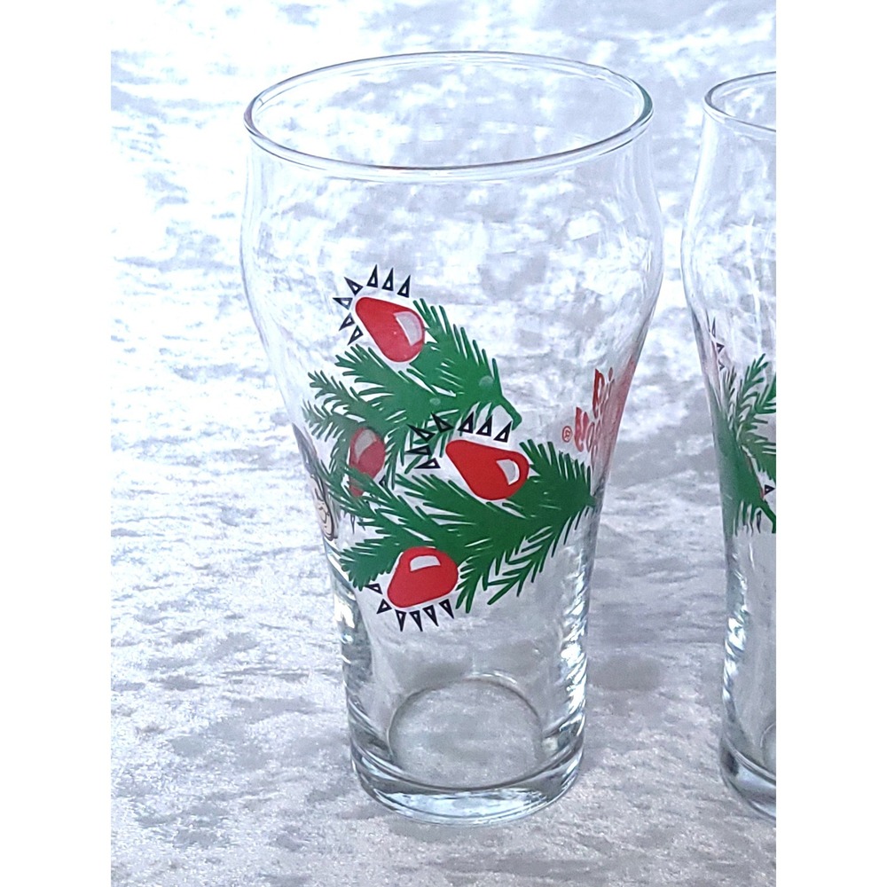 4 Vtg Big Boy Restaurant Christmas Glasses Santa Hat Holiday Tumblers Holly 90s - Picture 2 of 7